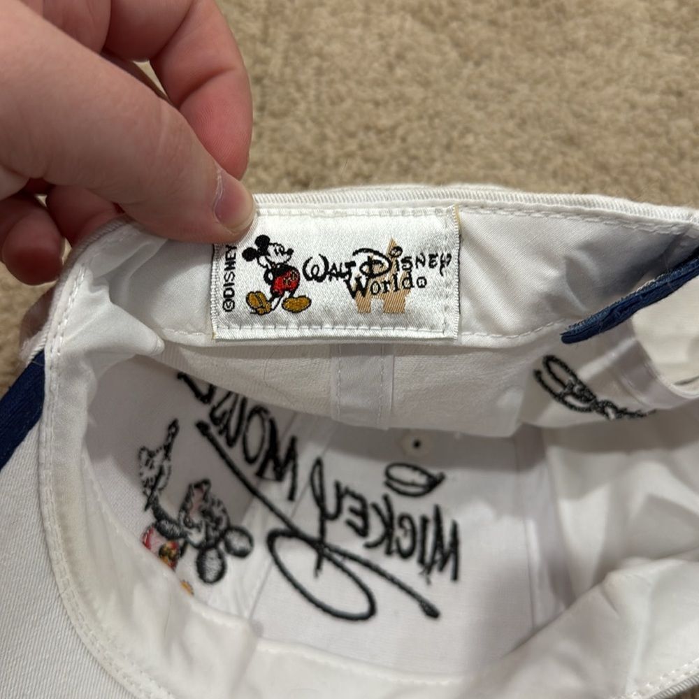 Vintage Disney Hat - Picture 6 of 6